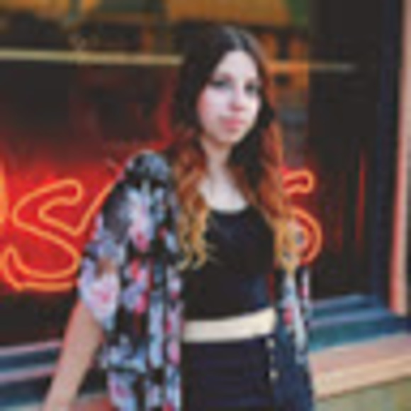 Meet your Posher, Grace - Picture 1 of 1